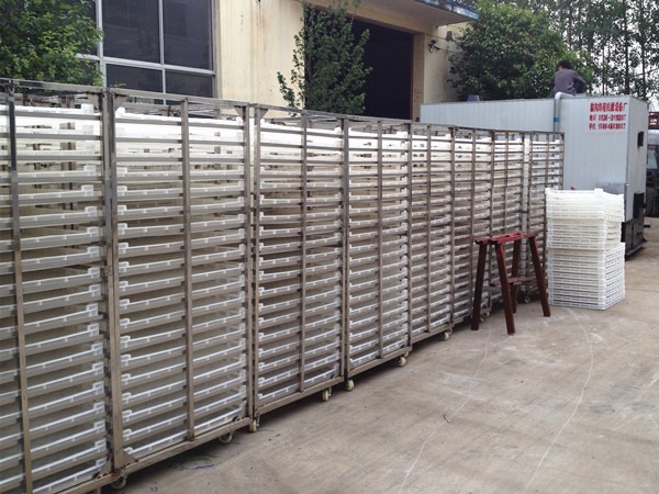 架車及托（tuō）盤(點擊進入（rù））