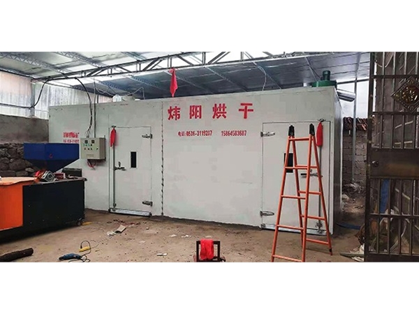 板藍根（gēn）烘（hōng）幹（gàn）機（點擊進入）